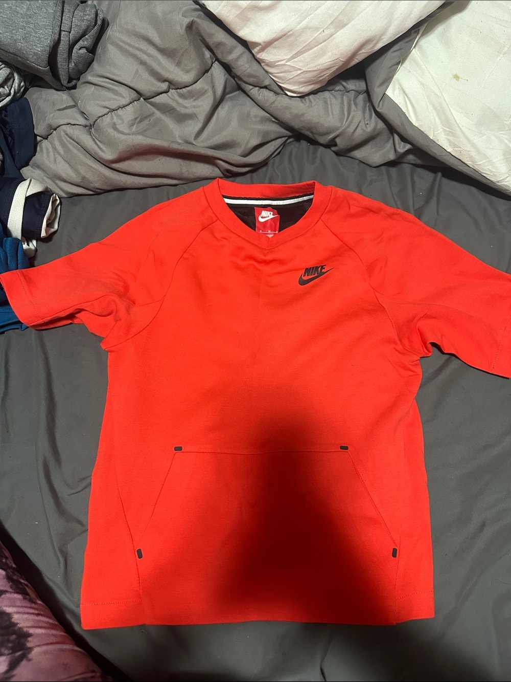 Nike Red Short-Sleeve Athletic Pullover with Pocket